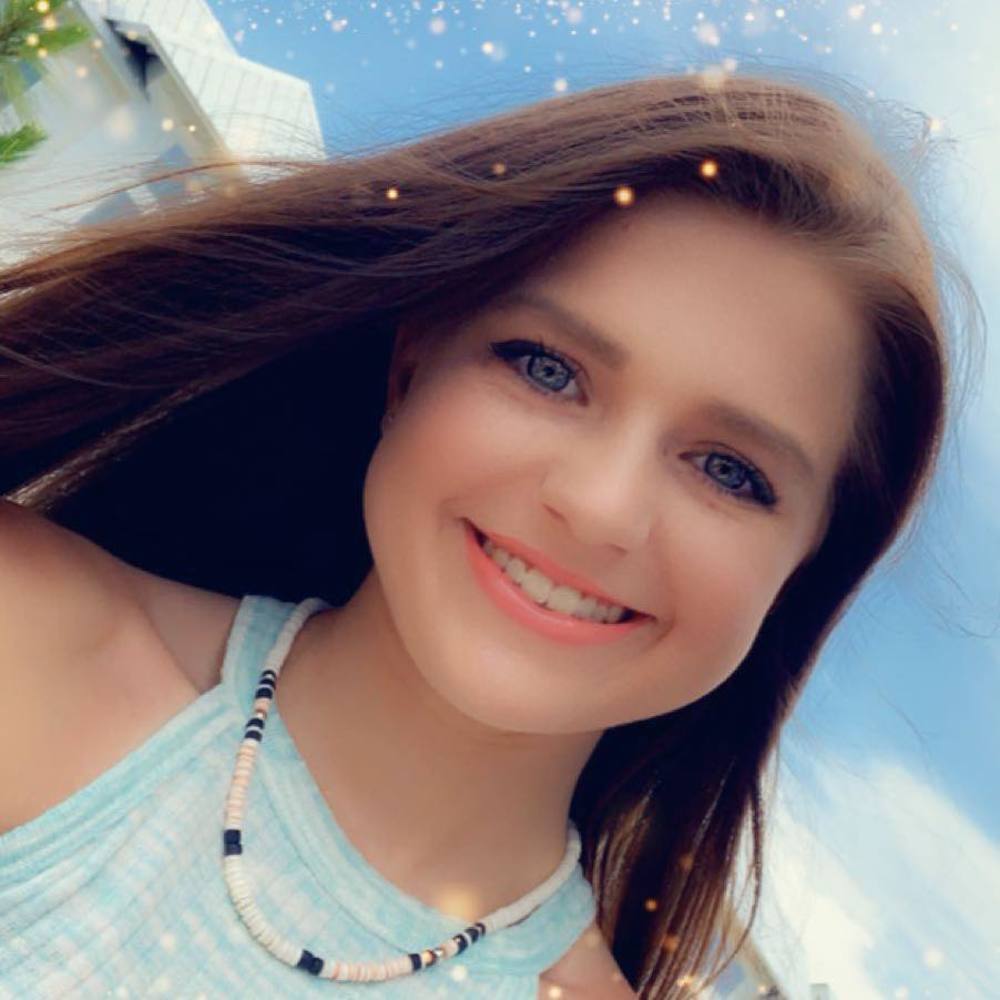 Meet your Posher, Kelley